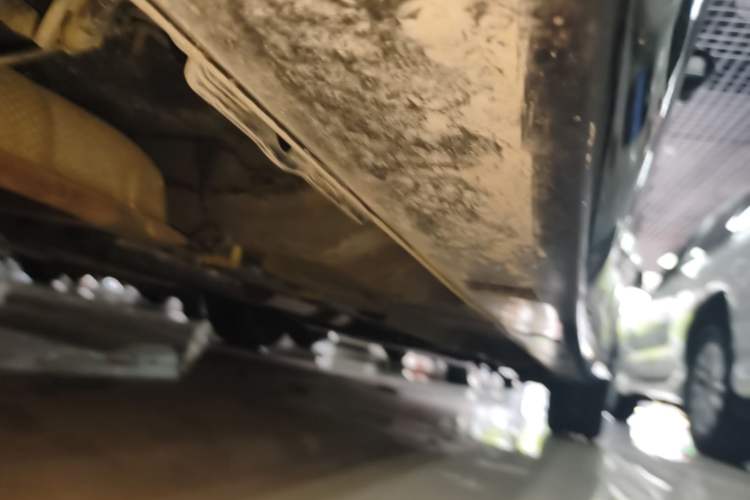 Used Dongfeng Aeolus Yixuan 2023 Mach Edition 1.5L Automatic Chasing Shadow Version Left Side Sill