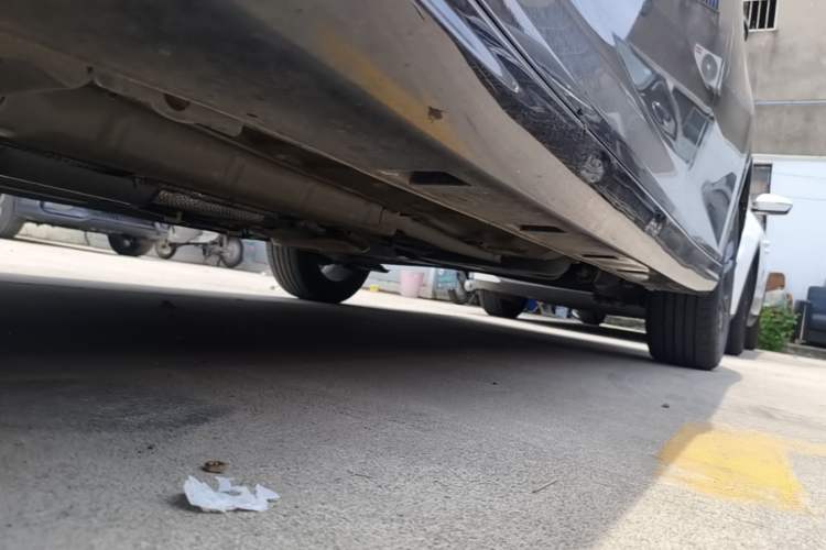 Used Dongfeng Aeolus Yixuan 2023 Mach Edition 1.5L Automatic Chasing Shadow Version Left Side Sill