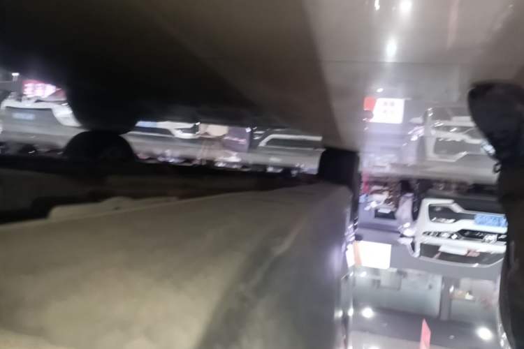 Used Dongfeng Aeolus Yixuan 2023 Mach Edition 1.5L Automatic Chasing Wind Version Left Side Sill