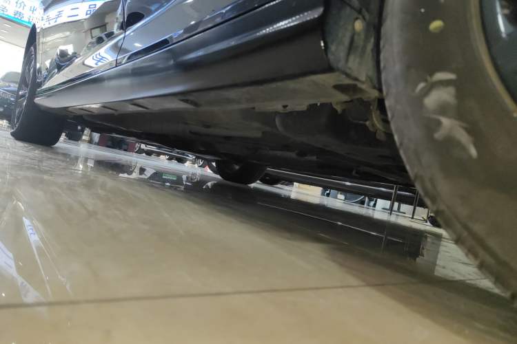 Used Dongfeng Aeolus Yixuan 2023 1.5L Automatic Glory Edition Left Side Sill
