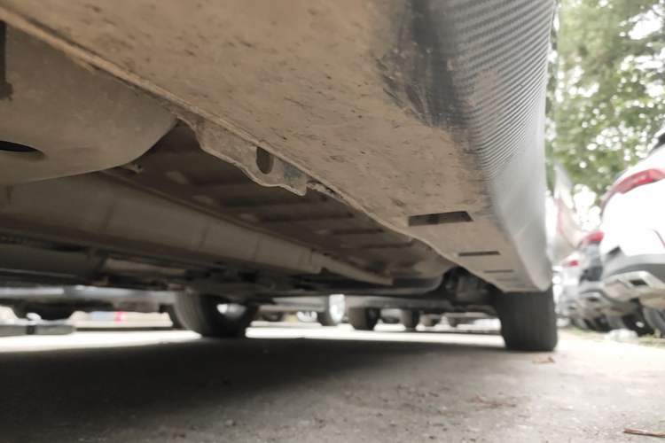 Used Dongfeng Aeolus Yixuan 2023 Mach Edition 1.5L Automatic Chasing Wind Version Left Side Sill