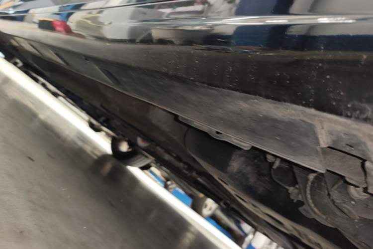 Used Dongfeng Aeolus Yixuan 2023 Mach Edition 1.5T Automatic Pursuit Rider Version Left Side Sill
