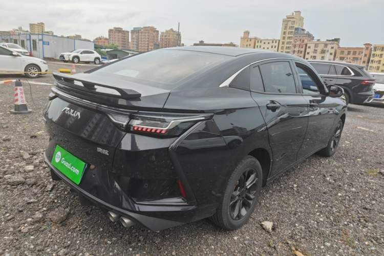 Used Dongfeng Aeolus Yixuan 2023 Mach Edition 1.5L Automatic Chasing Shadow Version Rear Right 45 Deg