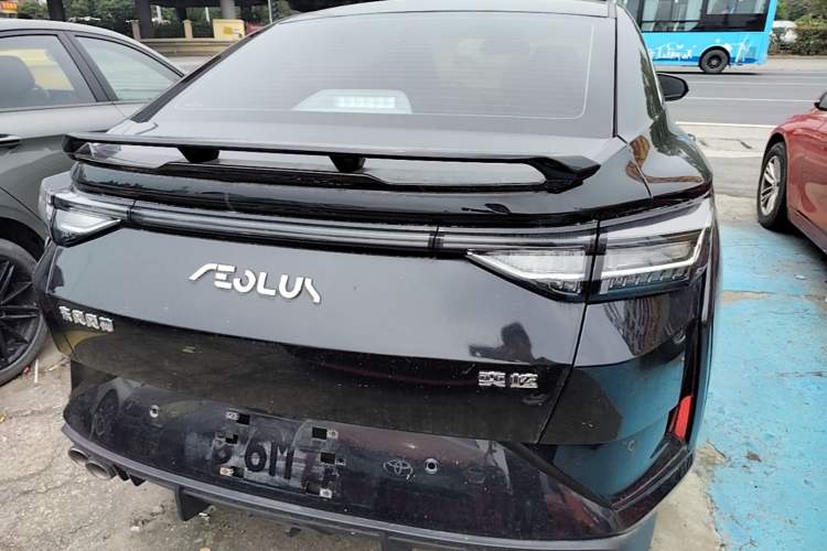 Used Dongfeng Aeolus Yixuan 2023 Mach Edition 1.5L Automatic Chasing Shadow Version Rear