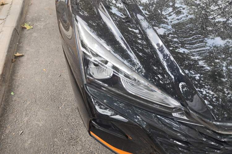 Used Dongfeng Aeolus Yixuan 2023 Mach Edition 1.5L Automatic Chasing Wind Version Right Front Headlight