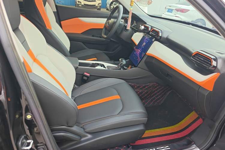 Used Dongfeng Aeolus Yixuan 2023 Mach Edition 1.5L Automatic Chasing Shadow Version Right Front Seat