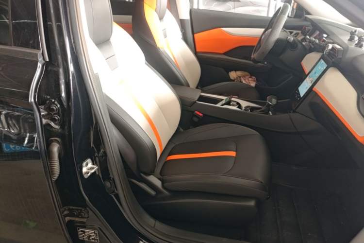 Used Dongfeng Aeolus Yixuan 2023 Mach Edition 1.5L Automatic Chasing Shadow Version Right Front Seat