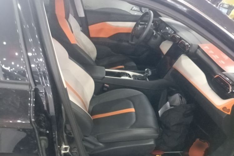 Used Dongfeng Aeolus Yixuan 2023 Mach Edition 1.5L Automatic Chasing Wind Version Right Front Seat