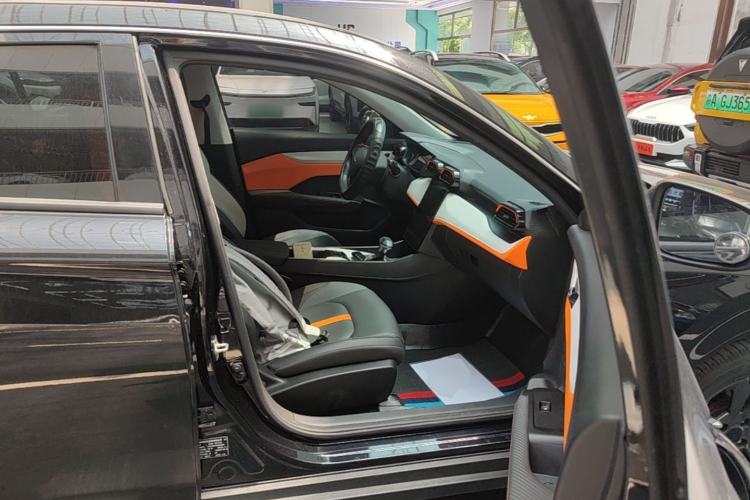 Used Dongfeng Aeolus Yixuan 2023 Mach Edition 1.5L Automatic Chasing Wind Version Right Front Seat