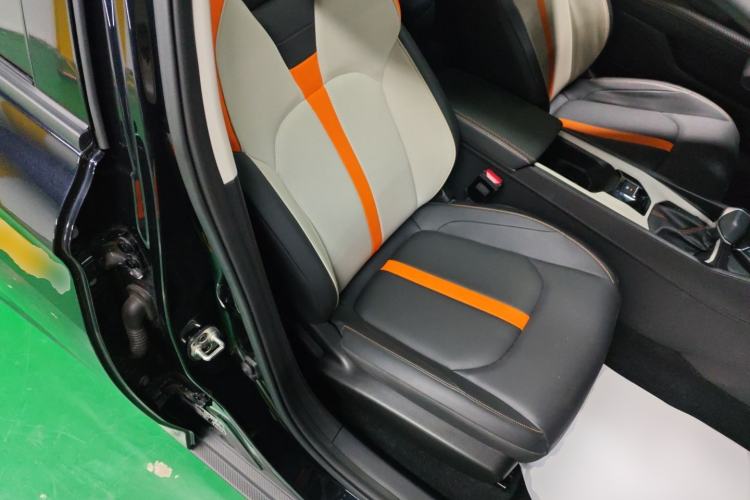 Used Dongfeng Aeolus Yixuan 2023 Mach Edition 1.5L Automatic Chasing Shadow Version Right Front Seat