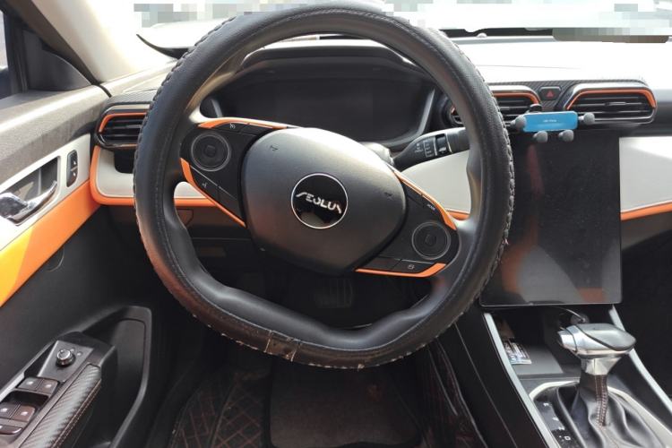 Used Dongfeng Aeolus Yixuan 2023 Mach Edition 1.5L Automatic Chasing Shadow Version Steering Wheel