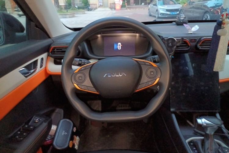 Used Dongfeng Aeolus Yixuan 2023 Mach Edition 1.5L Automatic Chasing Wind Version Steering Wheel