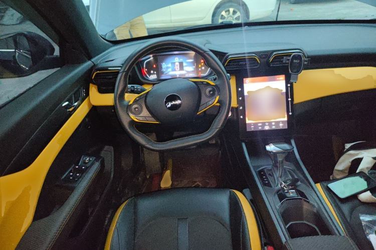 Used Dongfeng Aeolus Yixuan 2023 Mach Edition 1.5T Automatic Pursuit Rider Version Steering Wheel