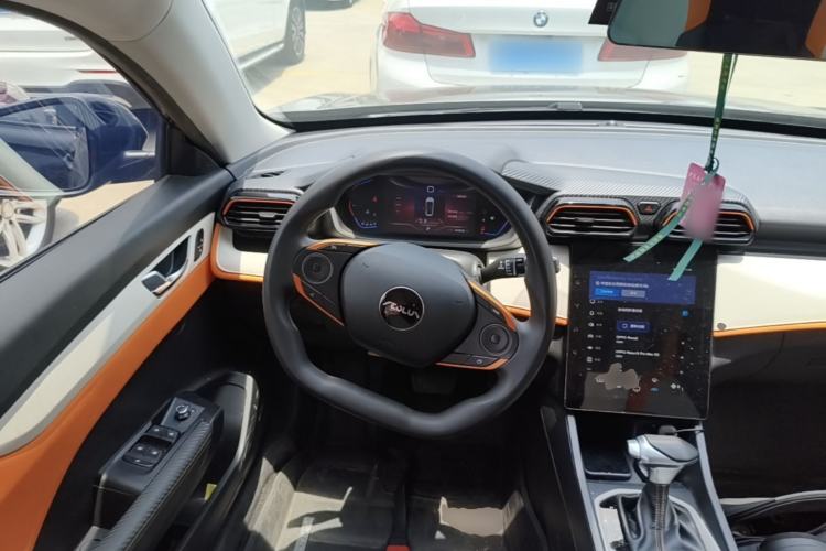 Used Dongfeng Aeolus Yixuan 2023 Mach Edition 1.5L Automatic Chasing Shadow Version Steering Wheel