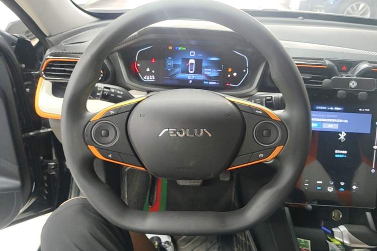 Used Dongfeng Aeolus Yixuan 2023 Mach Edition 1.5L Automatic Chasing Shadow Version Steering Wheel