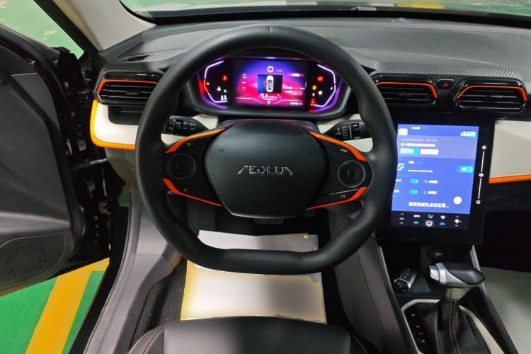 Used Dongfeng Aeolus Yixuan 2023 Mach Edition 1.5L Automatic Chasing Shadow Version Steering Wheel