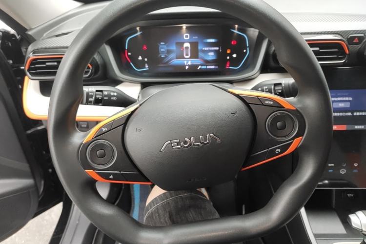 Used Dongfeng Aeolus Yixuan 2023 Mach Edition 1.5L Automatic Chasing Wind Version Steering Wheel
