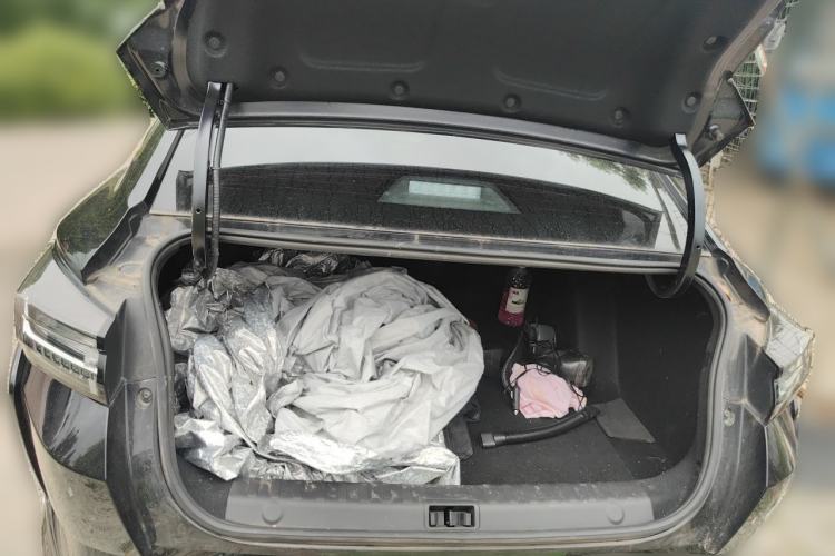 Used Dongfeng Aeolus Yixuan 2023 Mach Edition 1.5L Automatic Chasing Wind Version Trunk