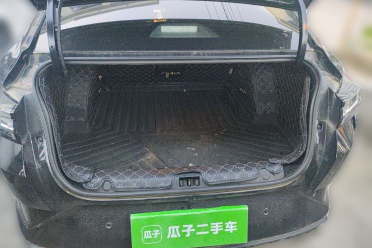 Used Dongfeng Aeolus Yixuan 2023 Mach Edition 1.5T Automatic Pursuit Rider Version Trunk