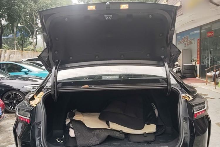 Used Dongfeng Aeolus Yixuan 2023 Mach Edition 1.5L Automatic Chasing Wind Version Trunk