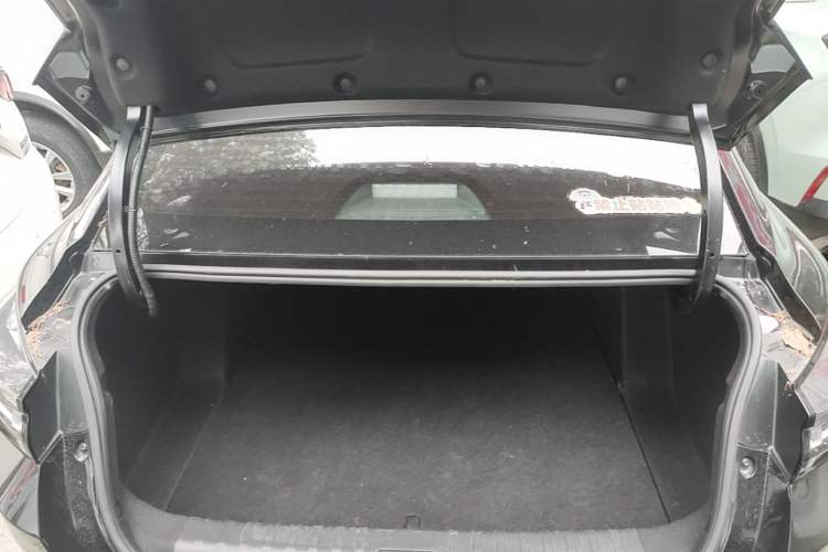 Used Dongfeng Aeolus Yixuan 2023 Mach Edition 1.5L Automatic Chasing Wind Version Trunk