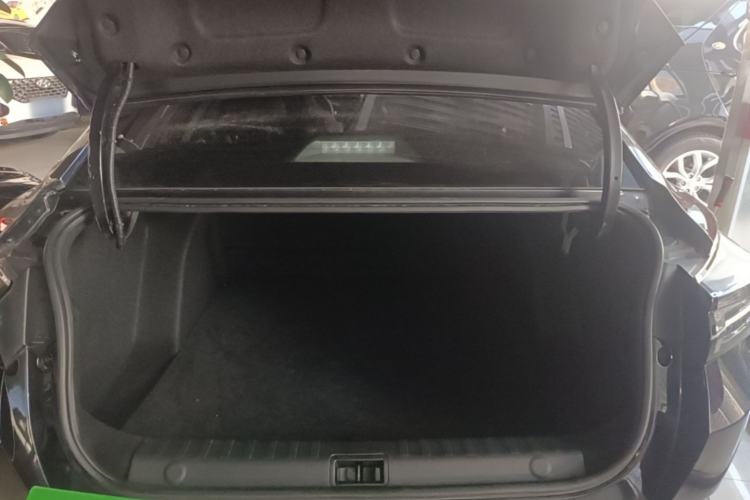 Used Dongfeng Aeolus Yixuan 2023 Mach Edition 1.5L Automatic Chasing Wind Version Trunk