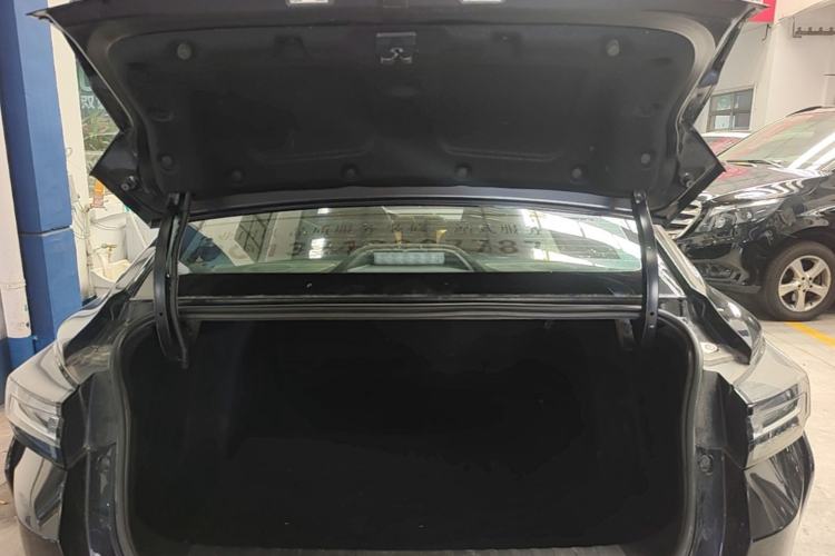 Used Dongfeng Aeolus Yixuan 2023 Mach Edition 1.5T Automatic Pursuit Rider Version Trunk