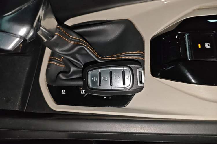 Used Dongfeng Aeolus Yixuan 2023 Mach Edition 1.5L Automatic Chasing Wind Version Vehicle Key
