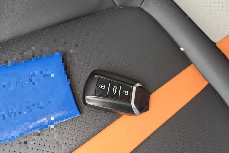 Used Dongfeng Aeolus Yixuan 2023 Mach Edition 1.5L Automatic Chasing Shadow Version Vehicle Key