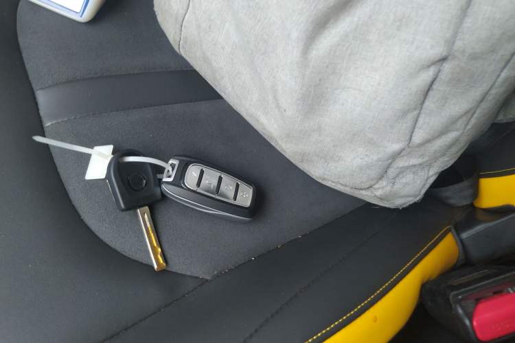 Used Dongfeng Aeolus Yixuan 2023 Mach Edition 1.5T Automatic Pursuit Rider Version Vehicle Key
