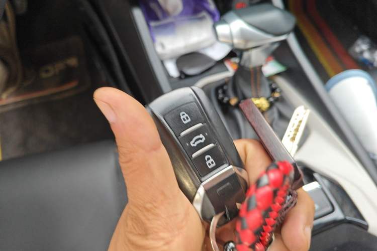 Used Dongfeng Aeolus Yixuan 2023 Mach Edition 1.5L Automatic Chasing Wind Version Vehicle Key