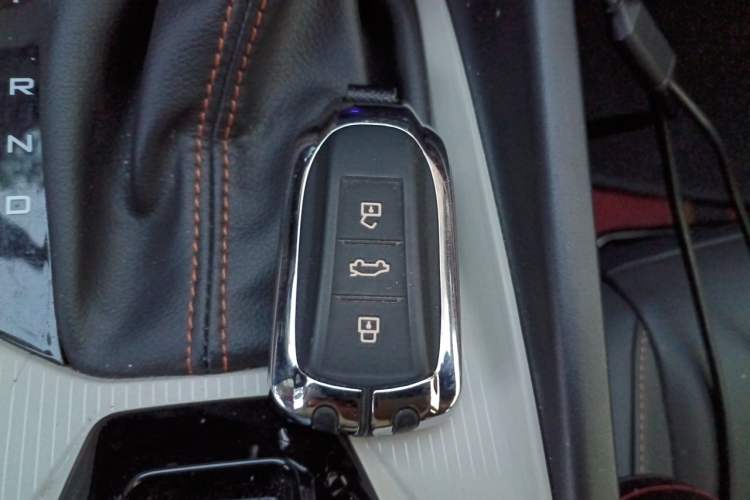 Used Dongfeng Aeolus Yixuan 2023 Mach Edition 1.5L Automatic Chasing Wind Version Vehicle Key