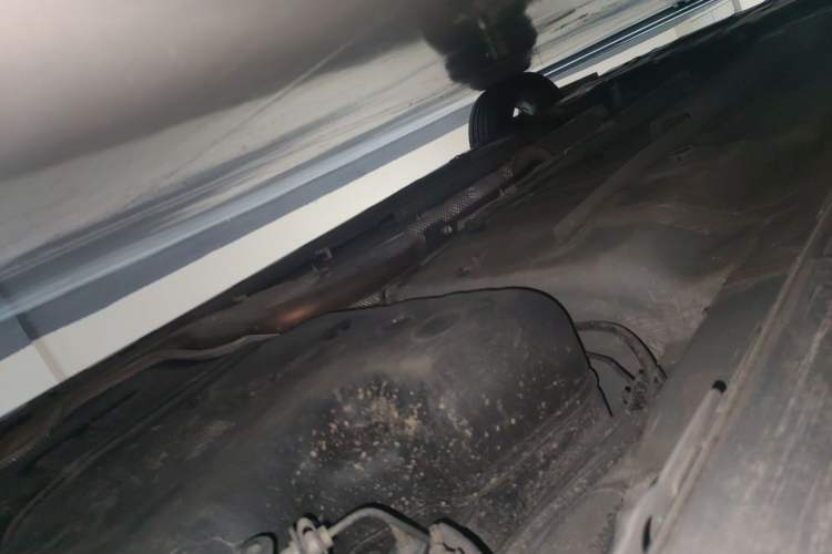 Used Dongfeng Aeolus Yixuan 2023 Mach Edition 1.5T Automatic Pursuit Rider Version Chassis Rear Left