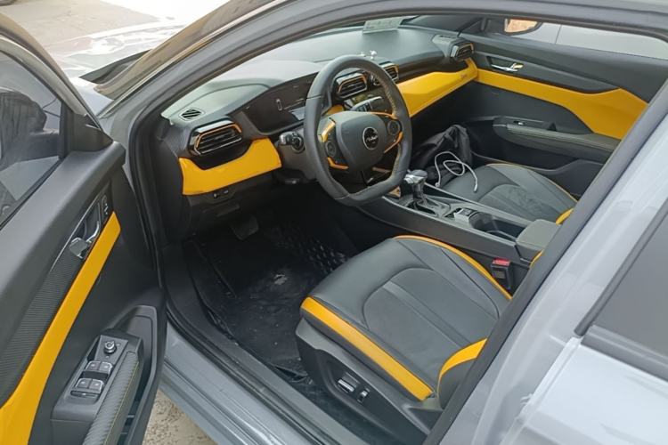 Used Dongfeng Aeolus Yixuan 2023 Mach Edition 1.5T Automatic Dream-Chasing Rider Version Driver Seat