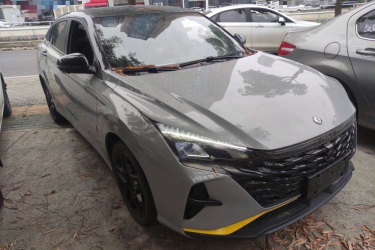 Used Dongfeng Aeolus Yixuan 2023 Mach Edition 1.5T Automatic Dream-Chasing Rider Version Front Right 45 Deg