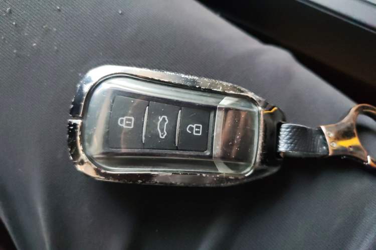 Used Dongfeng Aeolus Yixuan 2023 Mach Edition 1.5T Automatic Dream-Chasing Rider Version Interior 1