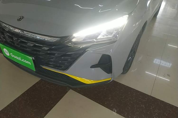Used Dongfeng Aeolus Yixuan 2023 Mach Edition 1.5T Automatic Pursuit Rider Version Left Front Headlight