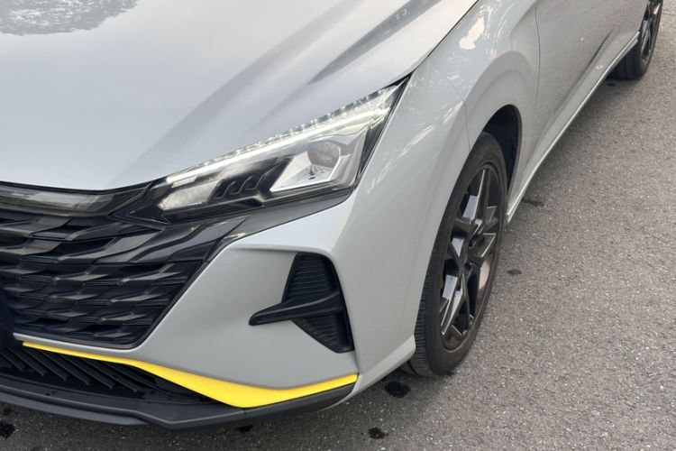 Used Dongfeng Aeolus Yixuan 2023 Mach Edition 1.5T Automatic Dream-Chasing Rider Version Left Front Headlight