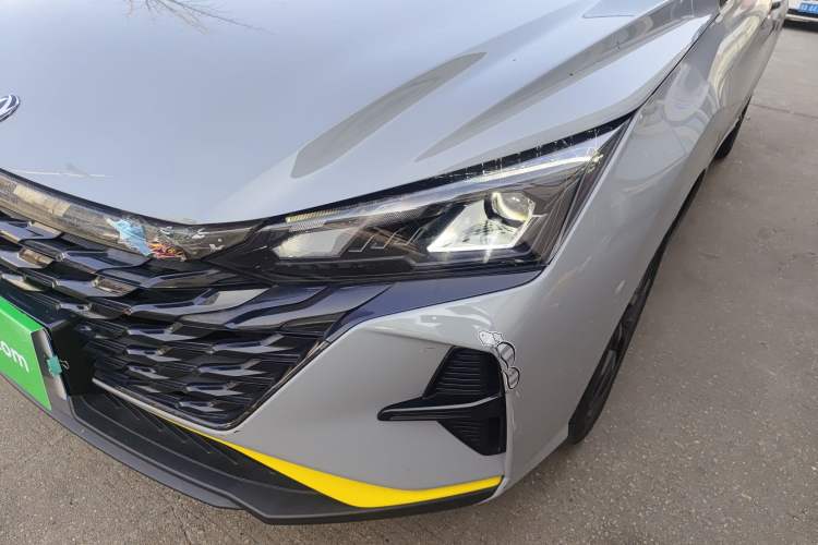 Used Dongfeng Aeolus Yixuan 2023 Mach Edition 1.5T Automatic Dream-Chasing Rider Version Left Front Headlight