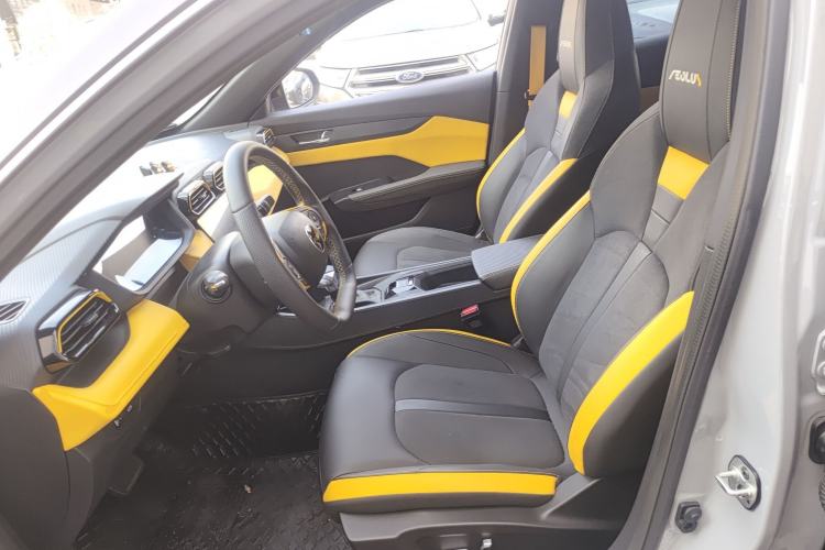 Used Dongfeng Aeolus Yixuan 2023 Mach Edition 1.5T Automatic Dream-Chasing Rider Version Left Front Seat
