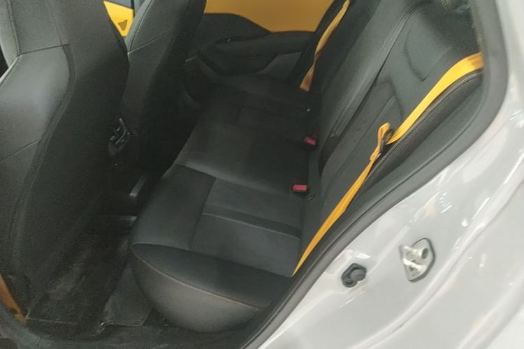 Used Dongfeng Aeolus Yixuan 2023 Mach Edition 1.5T Automatic Pursuit Rider Version Left Rear Seat