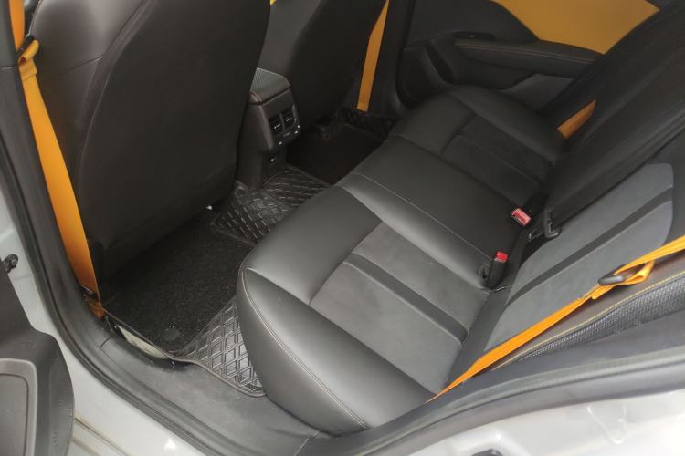 Used Dongfeng Aeolus Yixuan 2023 Mach Edition 1.5T Automatic Dream-Chasing Rider Version Left Rear Seat