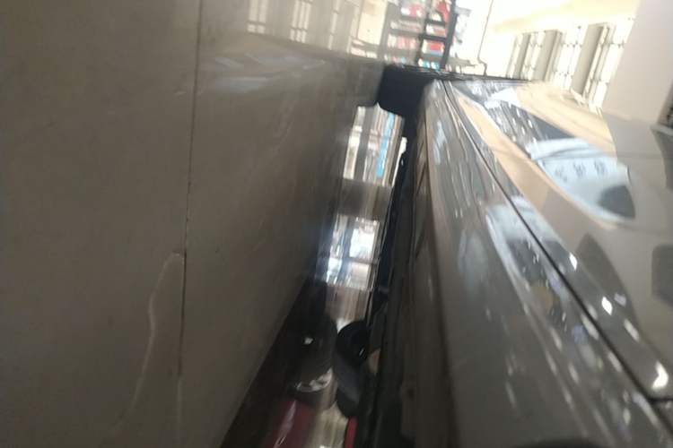 Used Dongfeng Aeolus Yixuan 2023 Mach Edition 1.5T Automatic Pursuit Rider Version Left Side Sill