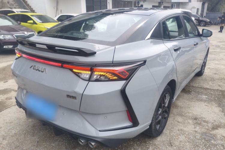 Used Dongfeng Aeolus Yixuan 2023 Mach Edition 1.5T Automatic Dream-Chasing Rider Version Rear Right 45 Deg