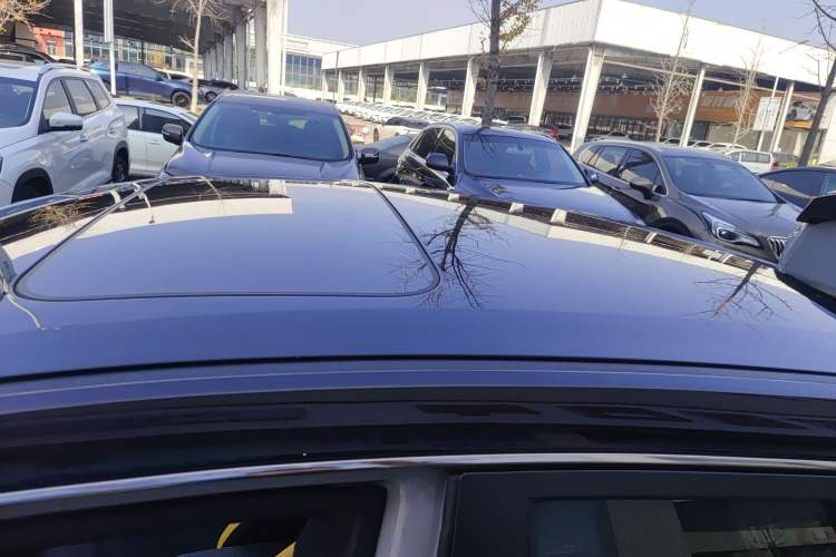Used Dongfeng Aeolus Yixuan 2023 Mach Edition 1.5T Automatic Dream-Chasing Rider Version Roof