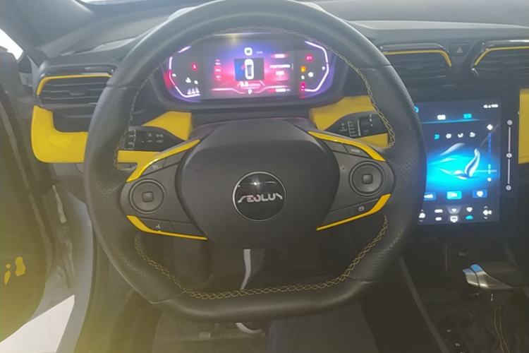 Used Dongfeng Aeolus Yixuan 2023 Mach Edition 1.5T Automatic Pursuit Rider Version Steering Wheel