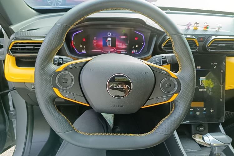 Used Dongfeng Aeolus Yixuan 2023 Mach Edition 1.5T Automatic Dream-Chasing Rider Version Steering Wheel