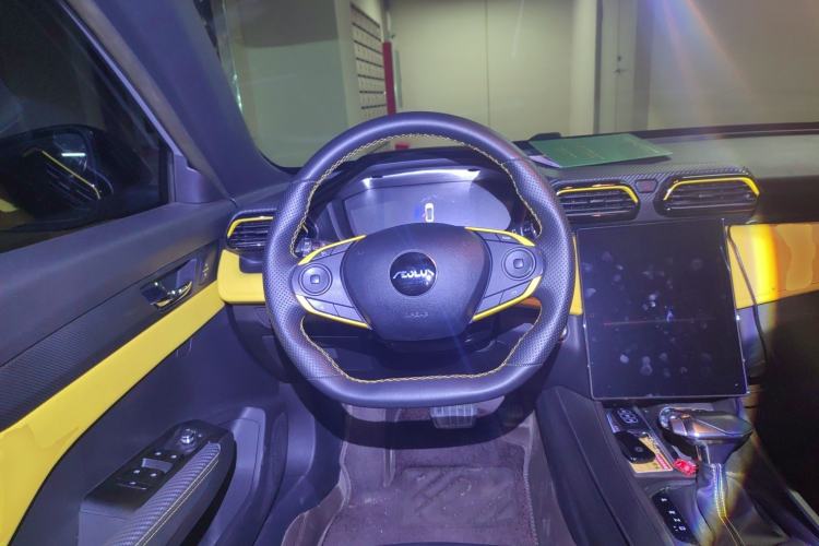 Used Dongfeng Aeolus Yixuan 2023 Mach Edition 1.5T Automatic Pursuit Rider Version Steering Wheel