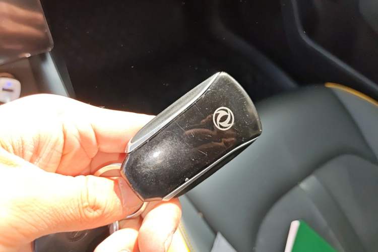 Used Dongfeng Aeolus Yixuan 2023 Mach Edition 1.5T Automatic Pursuit Rider Version Vehicle Key