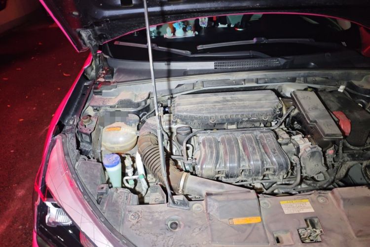 Used Dongfeng Aeolus Yixuan 2023 Mach Edition 1.5L Automatic Chasing Wind Version Engine Bay Right